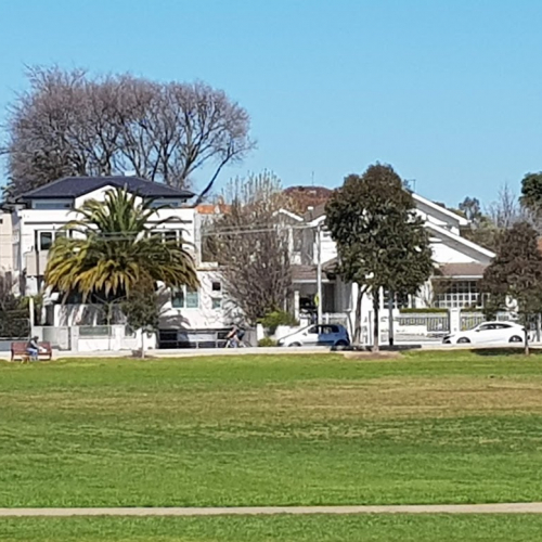 Caulfield Photo