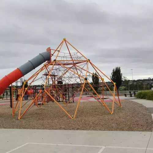 Cranbourne west Photo