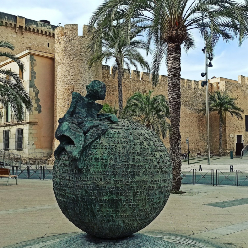 Elche Photo