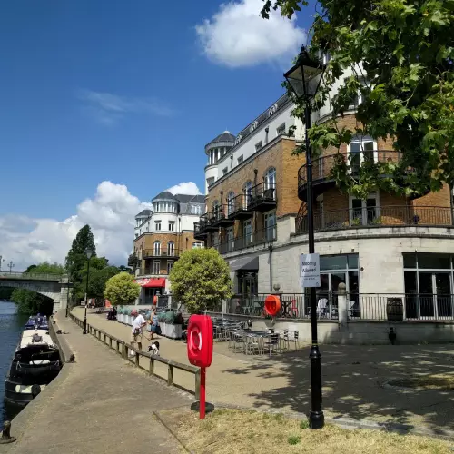 Staines Photo