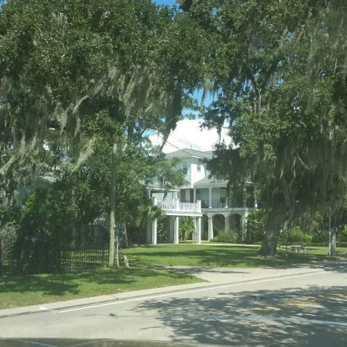 Mandeville Photo