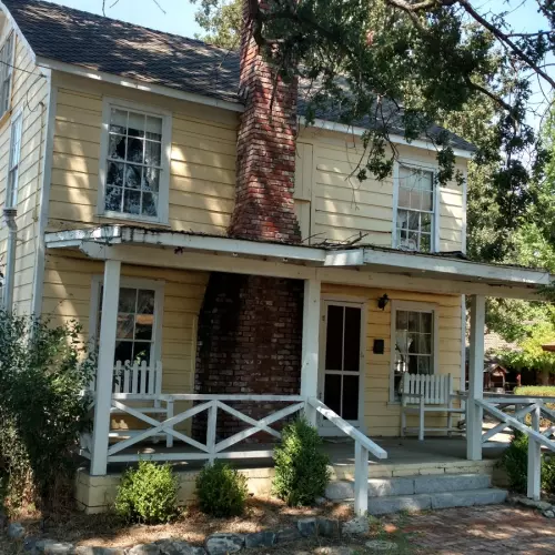 Oakhurst Photo
