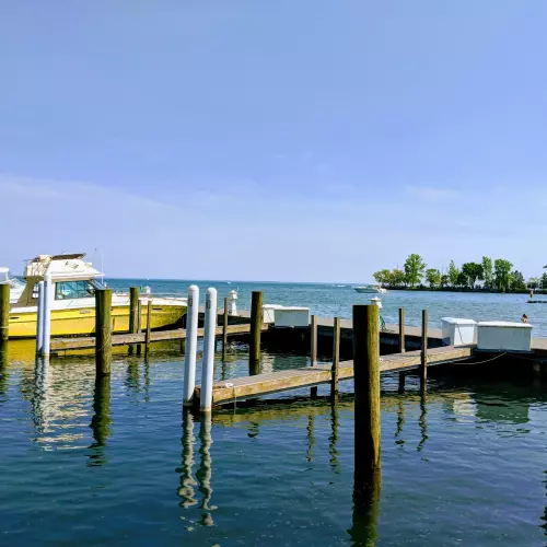 Pointe Farms Photo