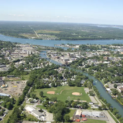 Tonawanda Photo