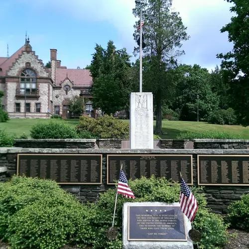 Wellesley Photo
