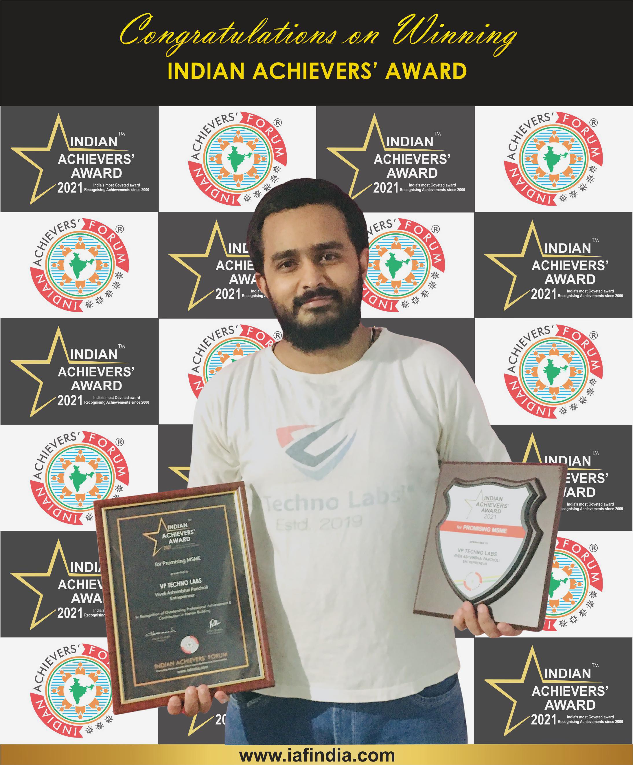 Vivek Pancholi - award winning at India Achievers' Awards